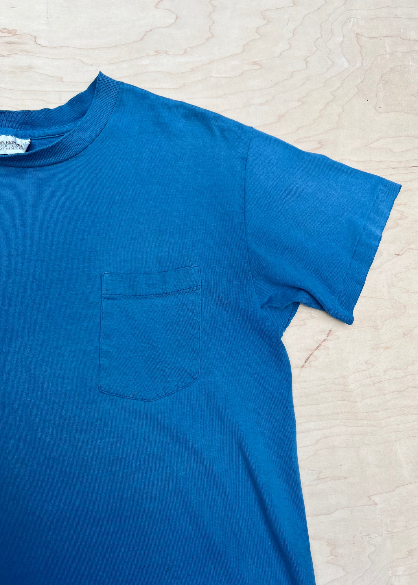 VINTAGE BANANA REPUBLIC BLUE TEE