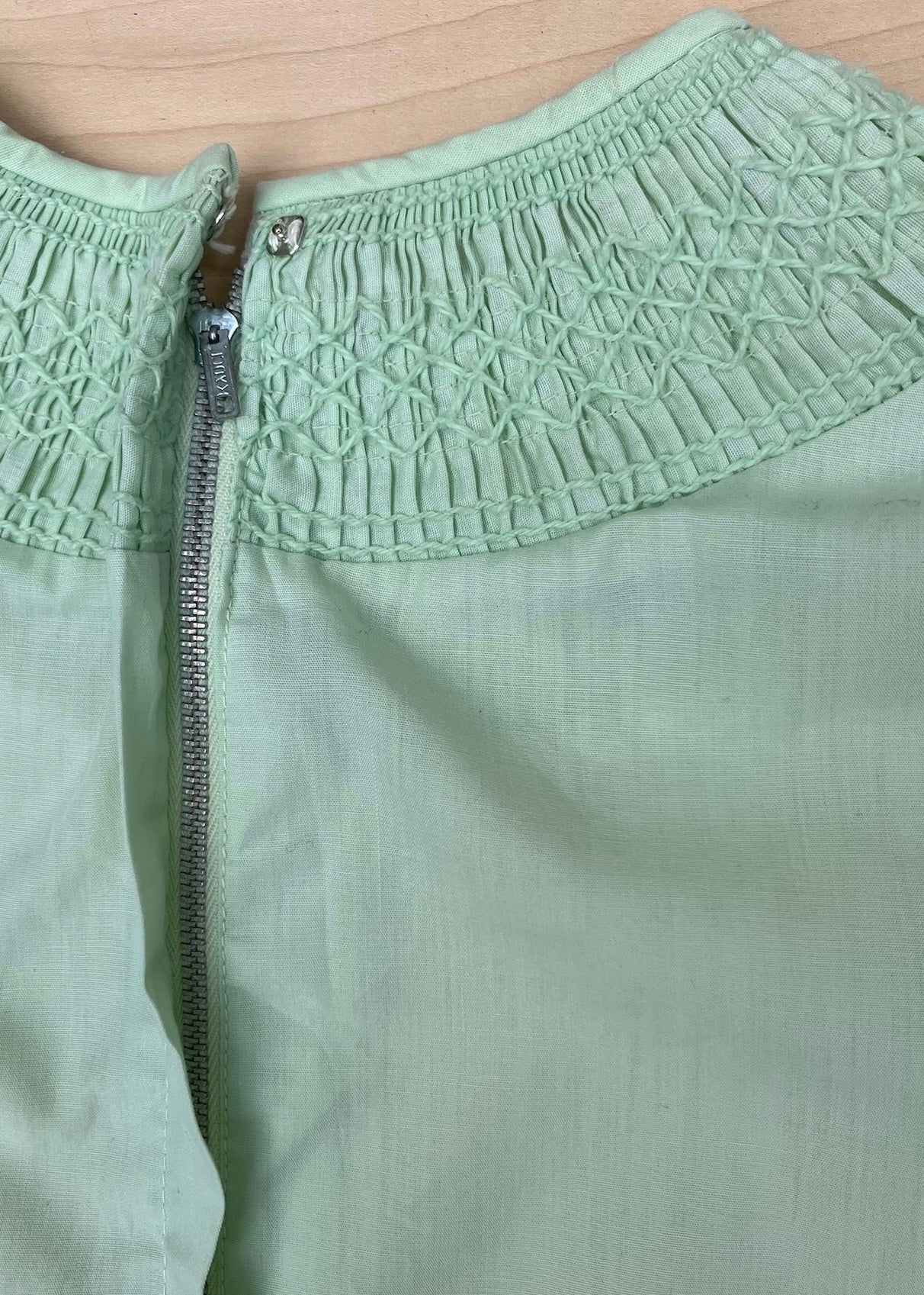 GREEN CROPPED BLOUSE WITH EMBROIDERY