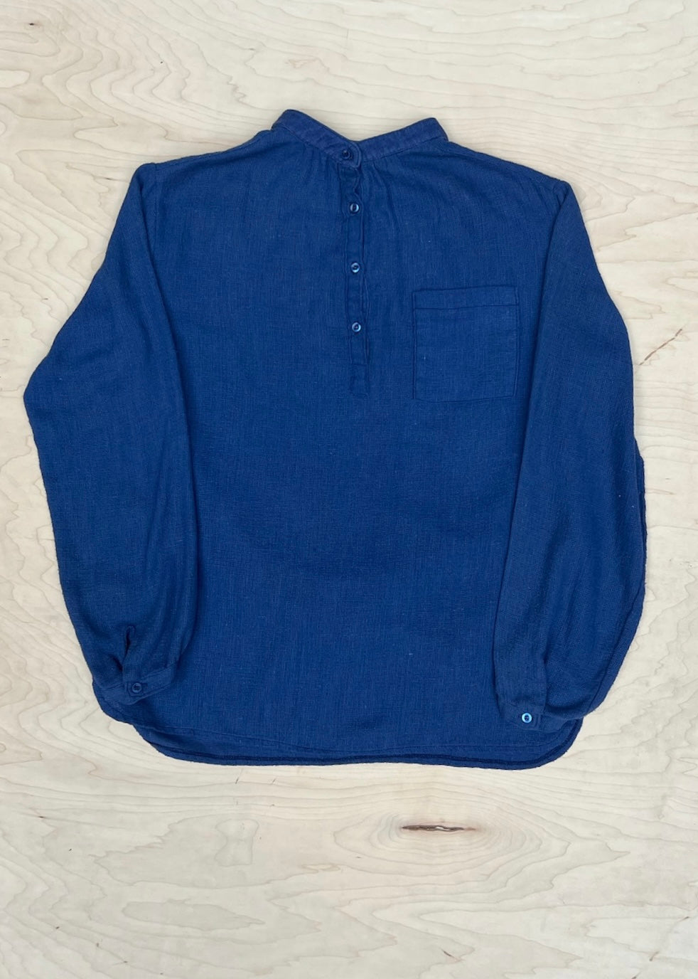 1960s BLUE MESH LONG SLEEVE WITH QUARTER BUTTON